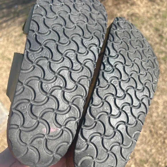 Birkenstock size 36 us 5.5 - Picture 4 of 5